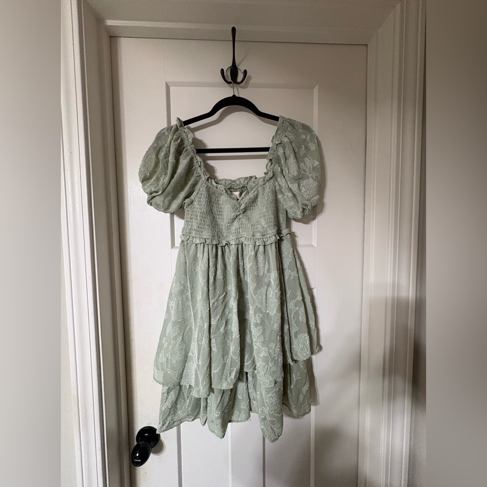 Altar’d State NWT Puff Sleeve Tiered Dress in Sage Green
